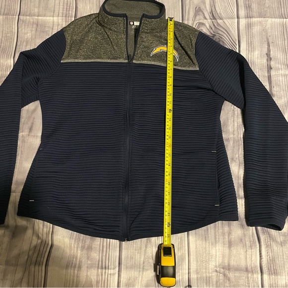 Women’s NFL Los Angeles Chargers Sweater - Picture 4 of 8